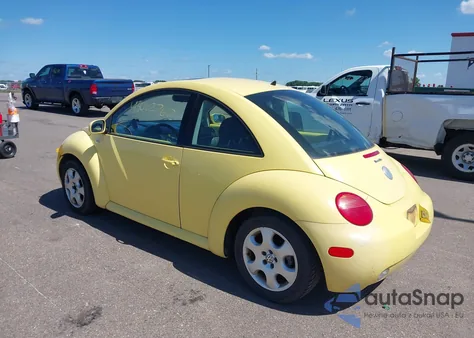 2003 Volkswagen New Beetle Gls 2.0L из США, поврежденный, VIN 3VWCK21C33M413329